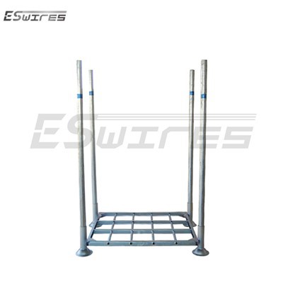 Padėklų lentynų krovimas